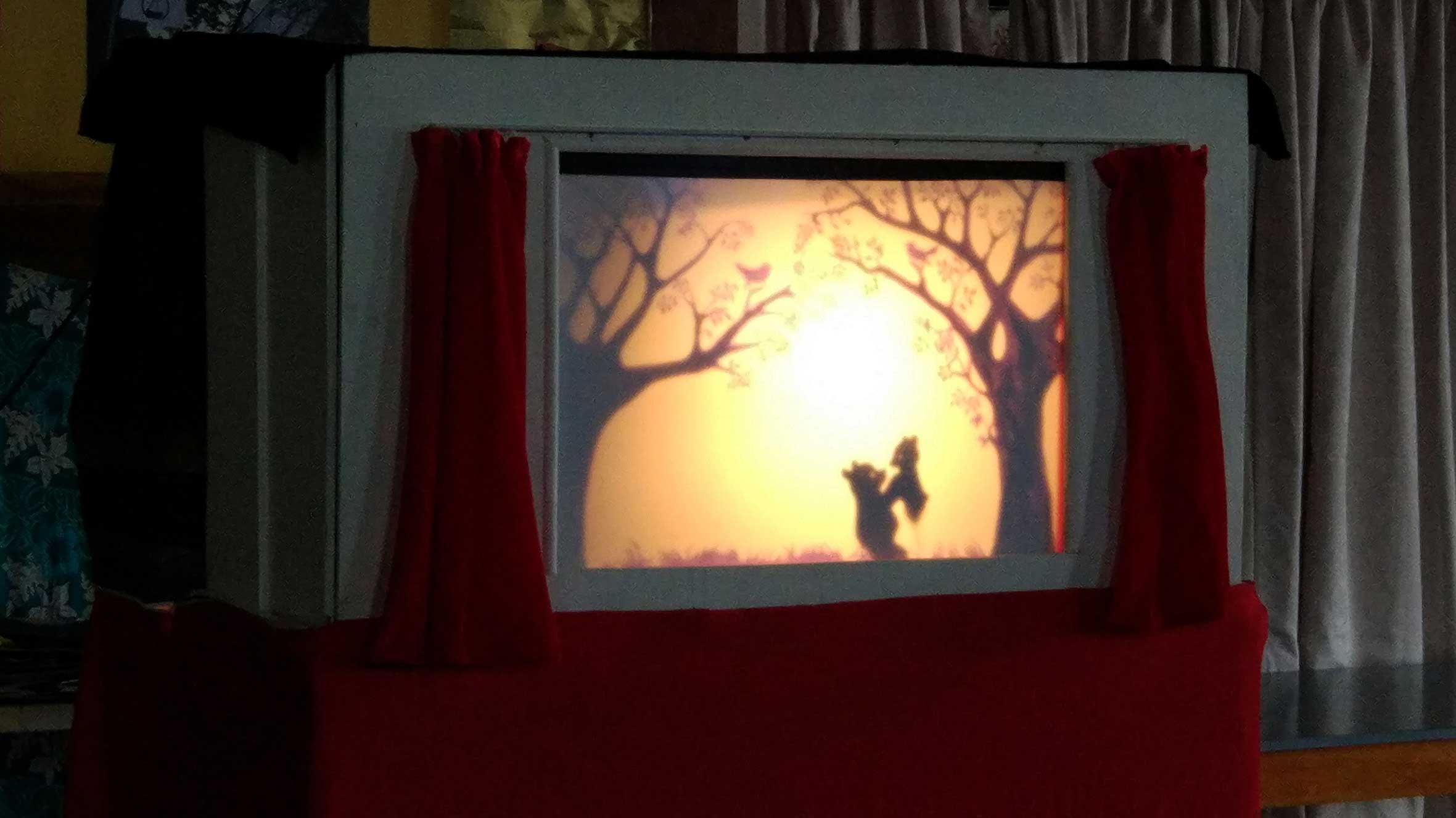 classic-shadow-puppet-show-children-1